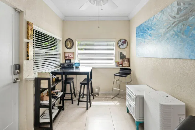 Residence photo 6