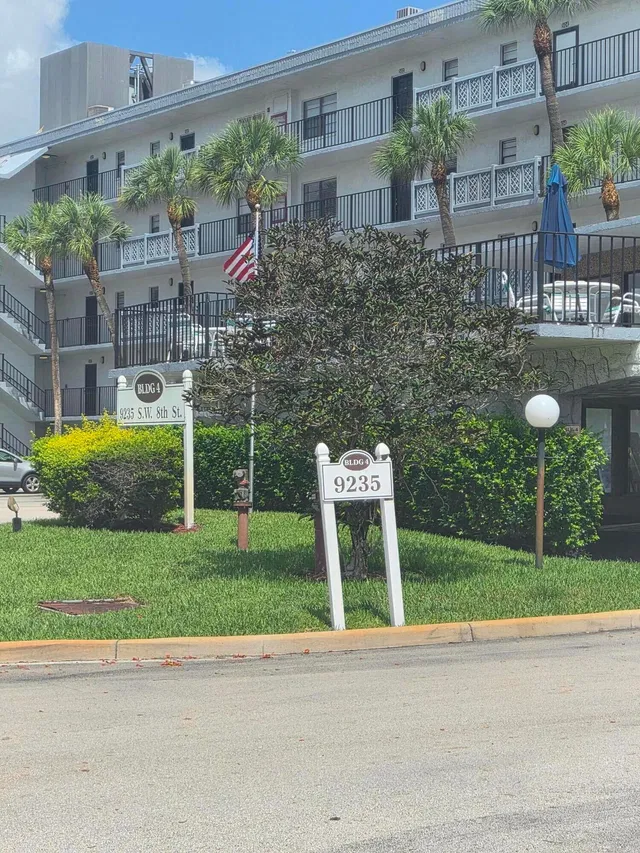 Residence photo 2