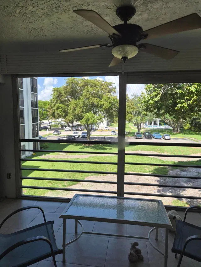 Residence photo 11