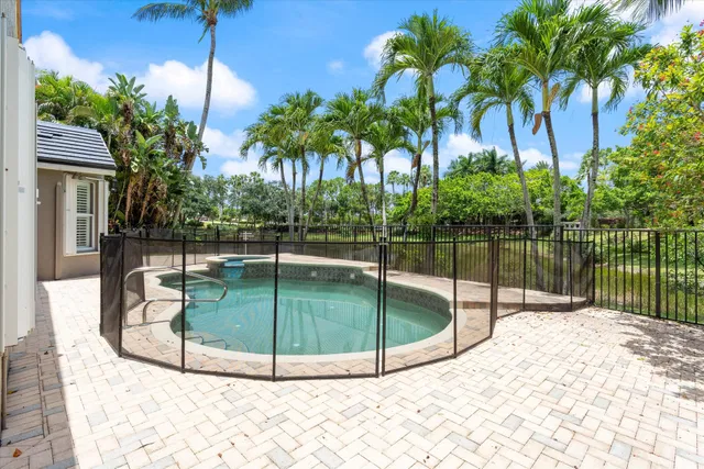 Saturnia Boca Raton Residence photo 25
