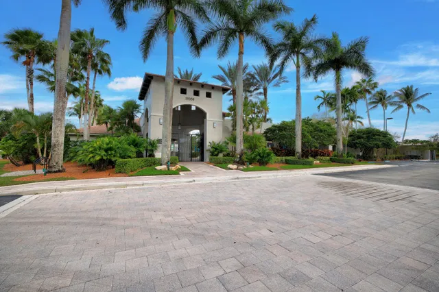 Saturnia Boca Raton Residence photo 31