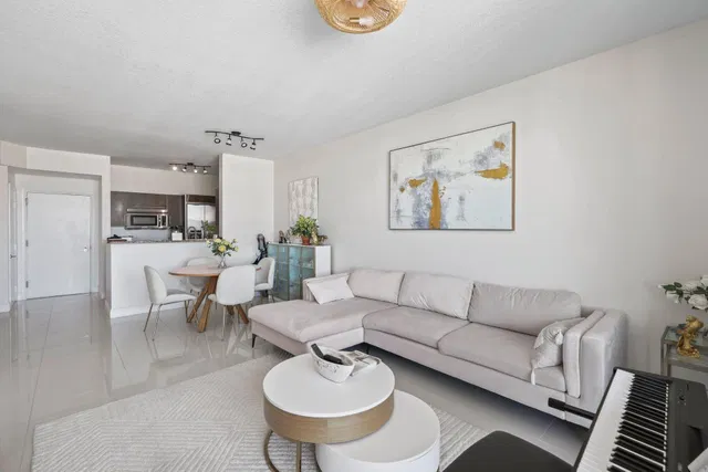 CityPlace South Tower Unit 1421 photo 8