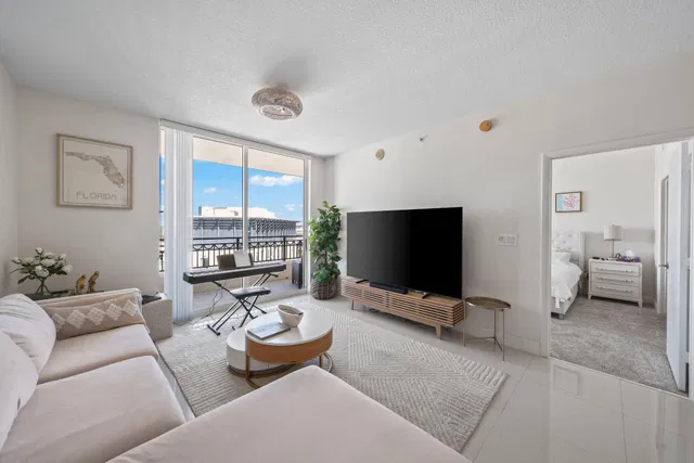 CityPlace South Tower Unit 1421 photo 9