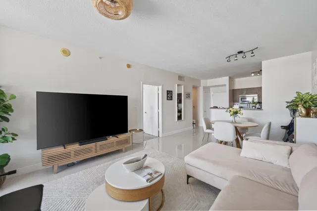 CityPlace South Tower Unit 1421 photo 11