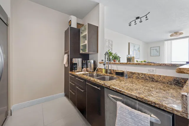 CityPlace South Tower Unit 1421 photo 12