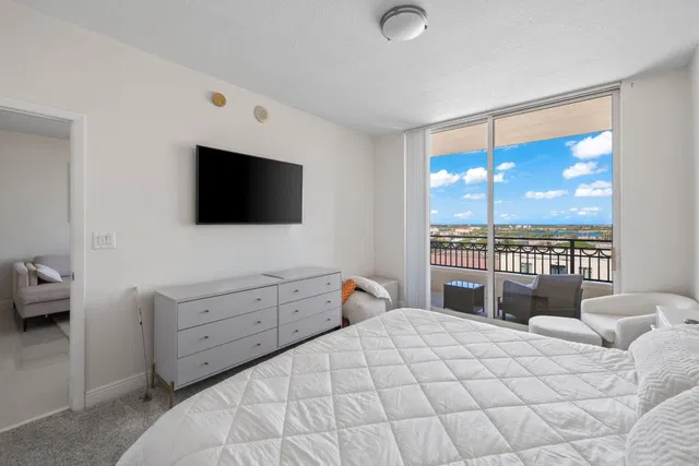 CityPlace South Tower Unit 1421 photo 15