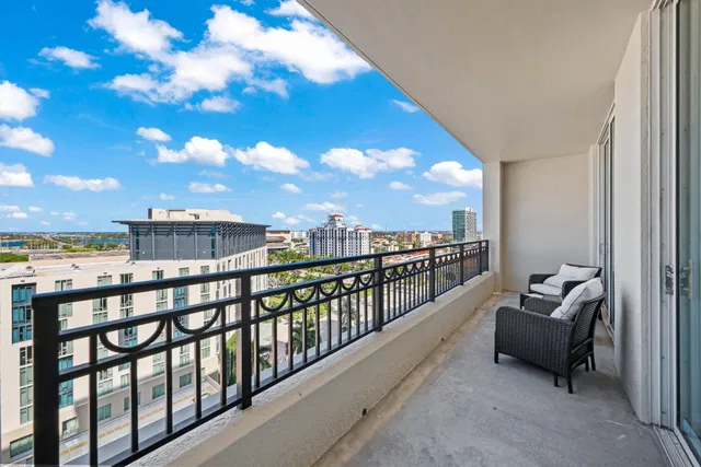 CityPlace South Tower Unit 1421 photo 19