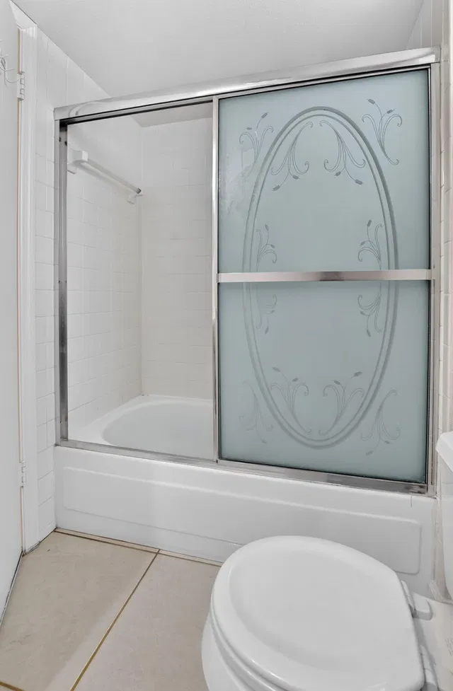 Unit 1029 photo 30