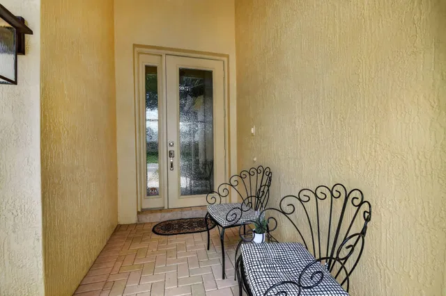 Residence photo 6