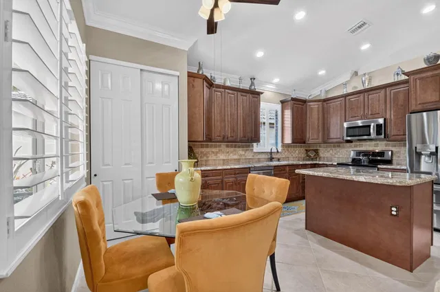 Residence photo 29