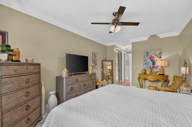 Residence photo 33