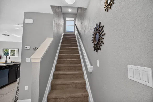  Residence photo 19