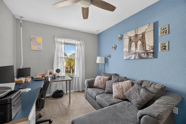  Residence photo 27