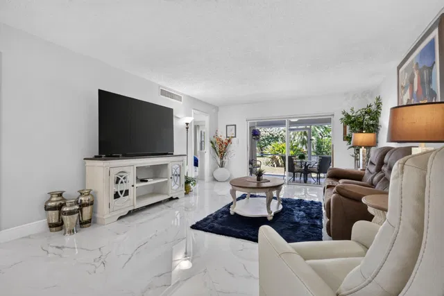 Singer Island Unit 125 photo 6