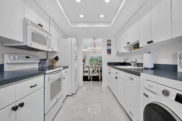 Singer Island Unit 125 photo 10