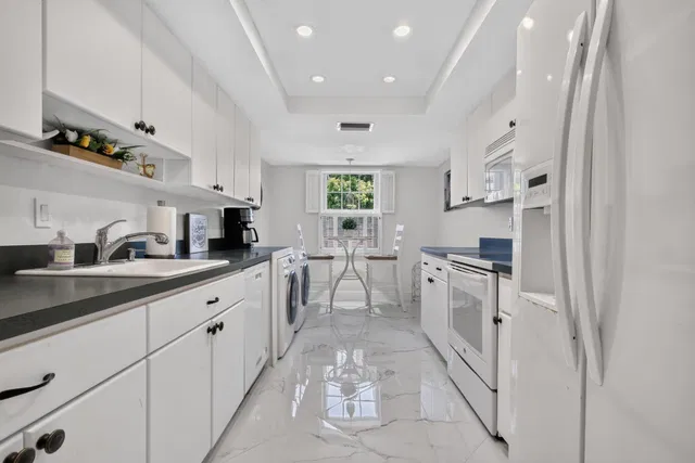 Singer Island Unit 125 photo 14