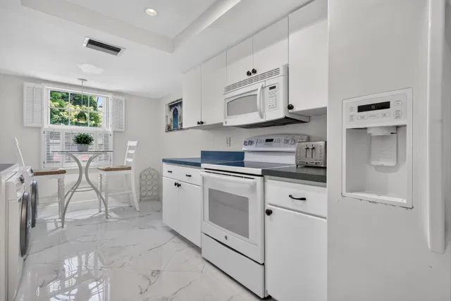 Singer Island Unit 125 photo 15