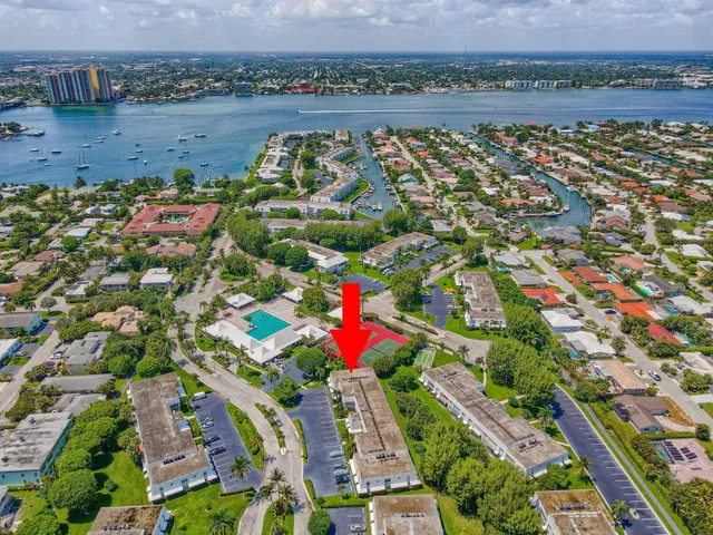 Singer Island Unit 125 photo 32
