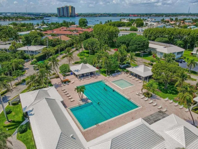 Singer Island Unit 125 photo 52