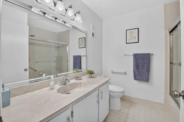 Residence photo 23