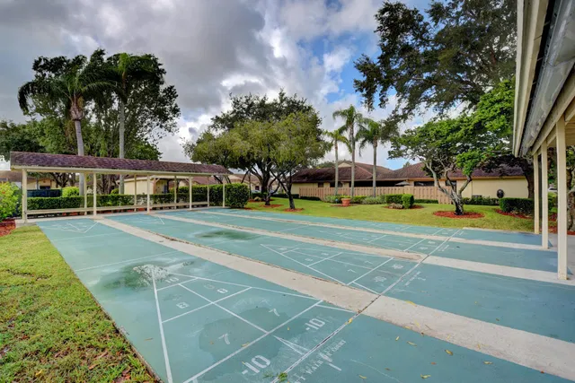 Residence photo 47