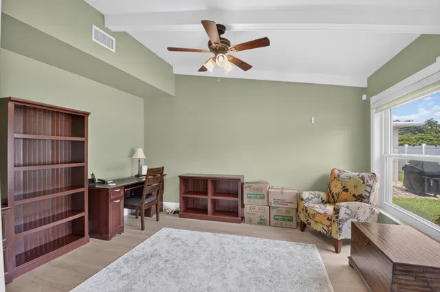 Residence photo 26