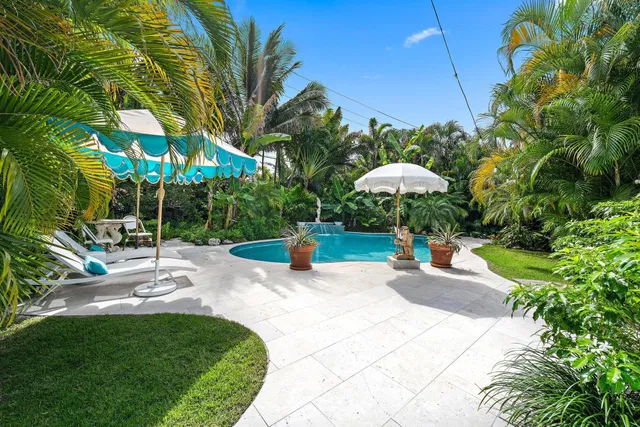 SoSo West Palm Beach Residence photo 2