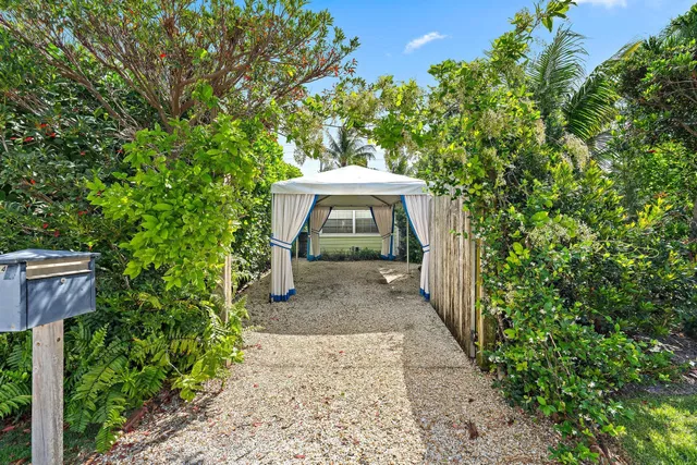 SoSo West Palm Beach Residence photo 26