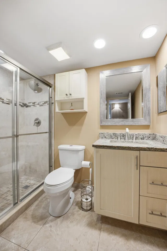 Residence photo 16