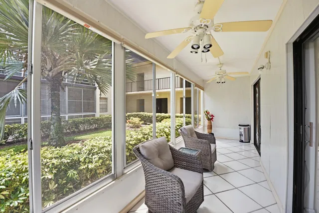 Residence photo 19