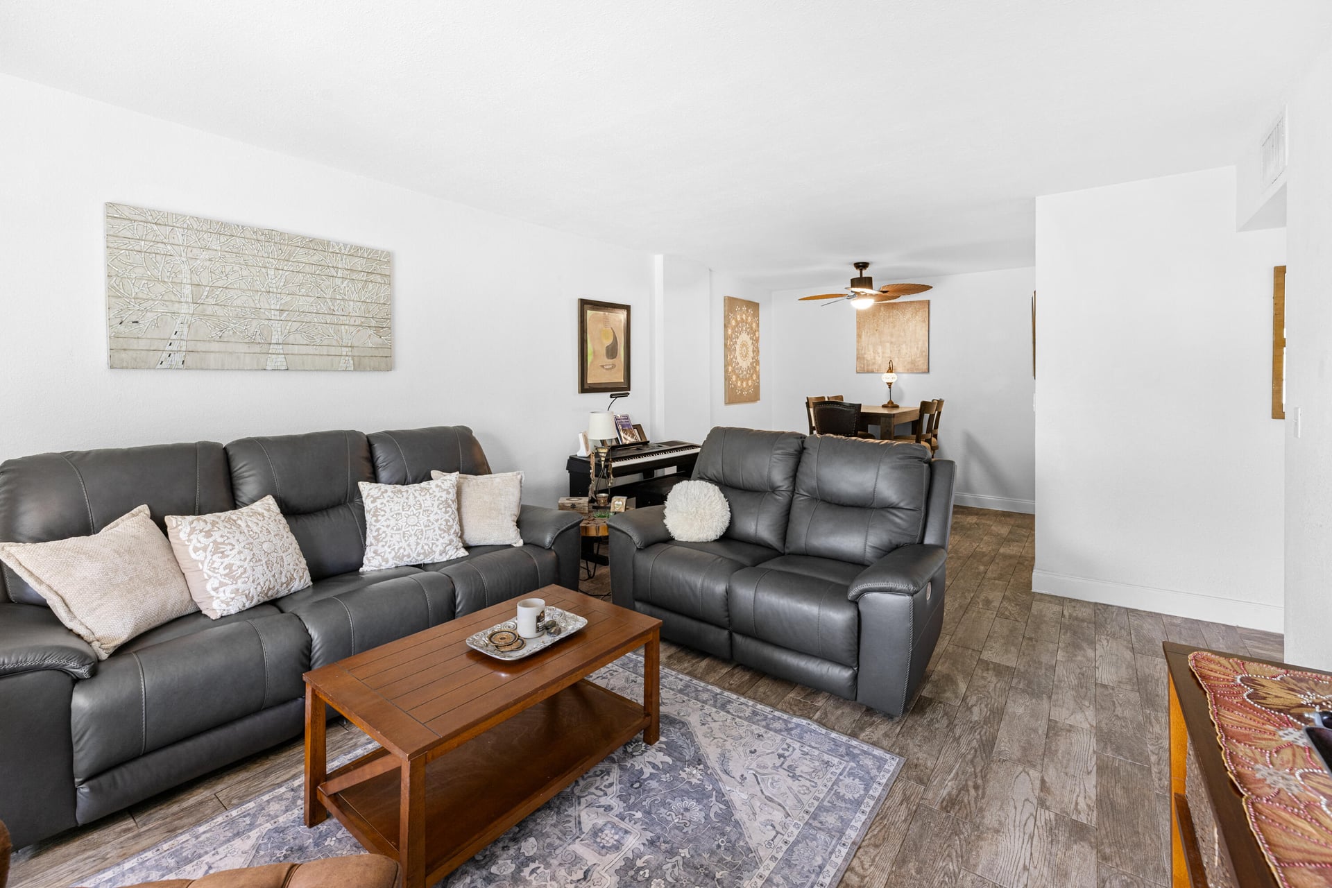 Unit 3210 photo 6