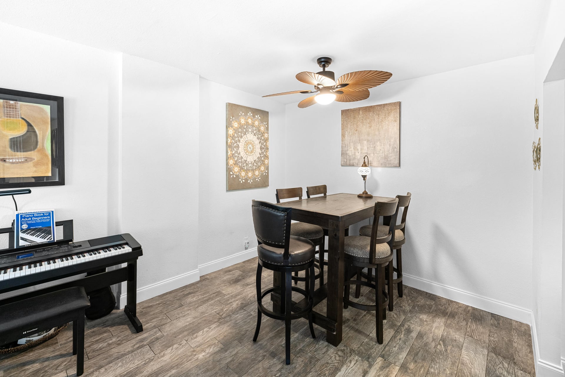 Unit 3210 photo 8