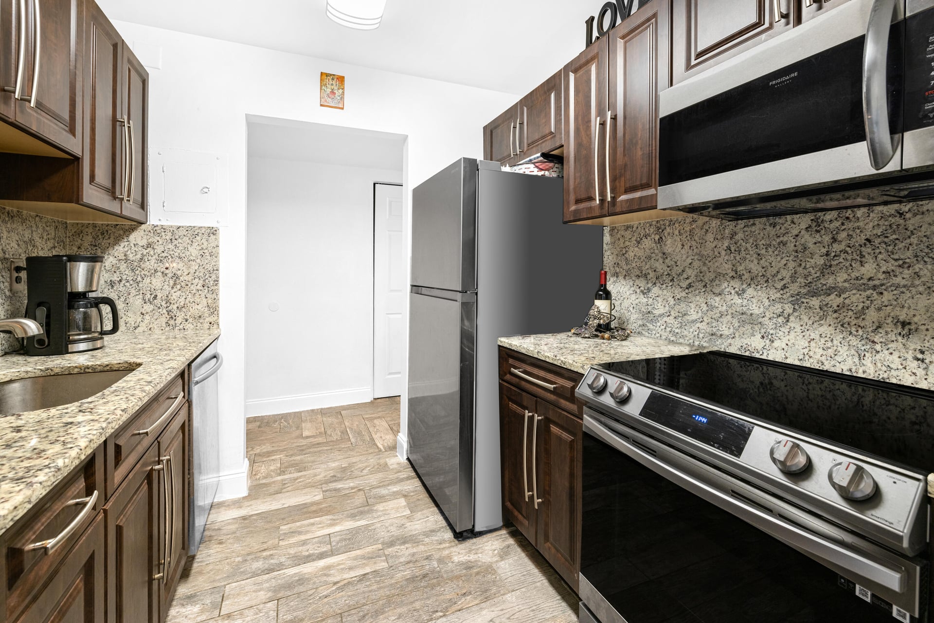 Unit 3210 photo 14