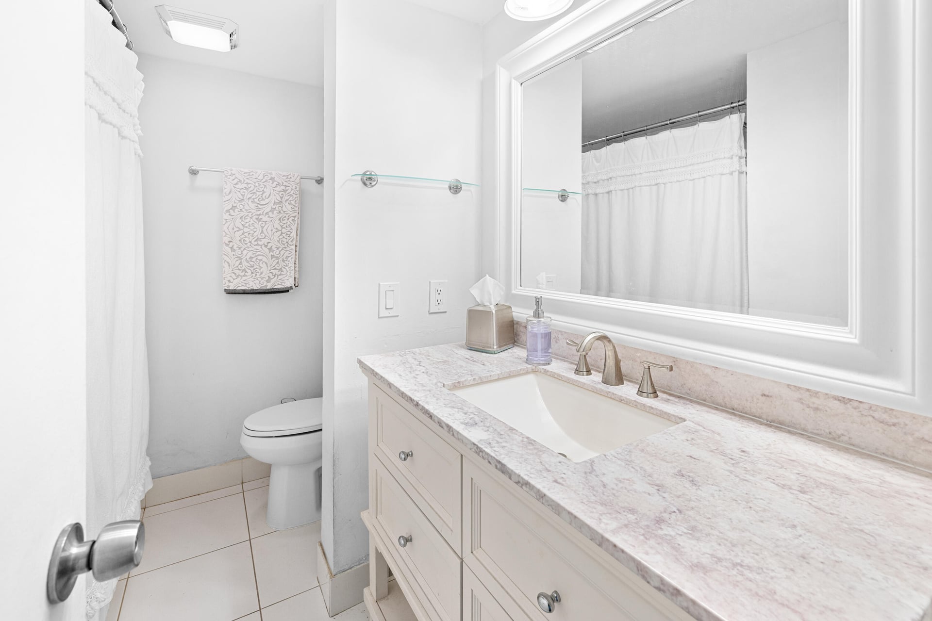 Unit 3210 photo 17