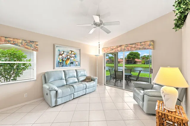  Residence photo 12