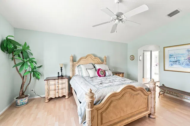 Residence photo 20