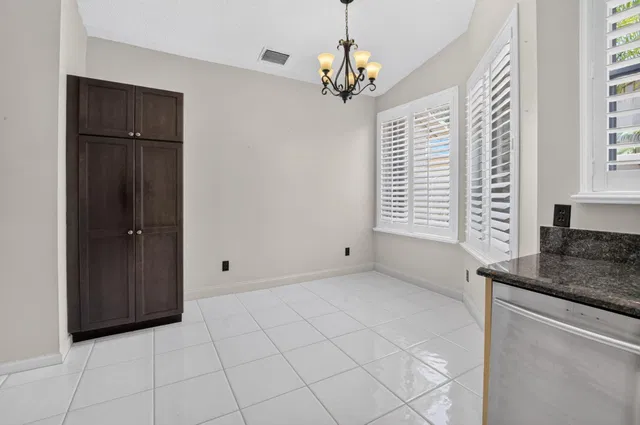 Residence photo 13