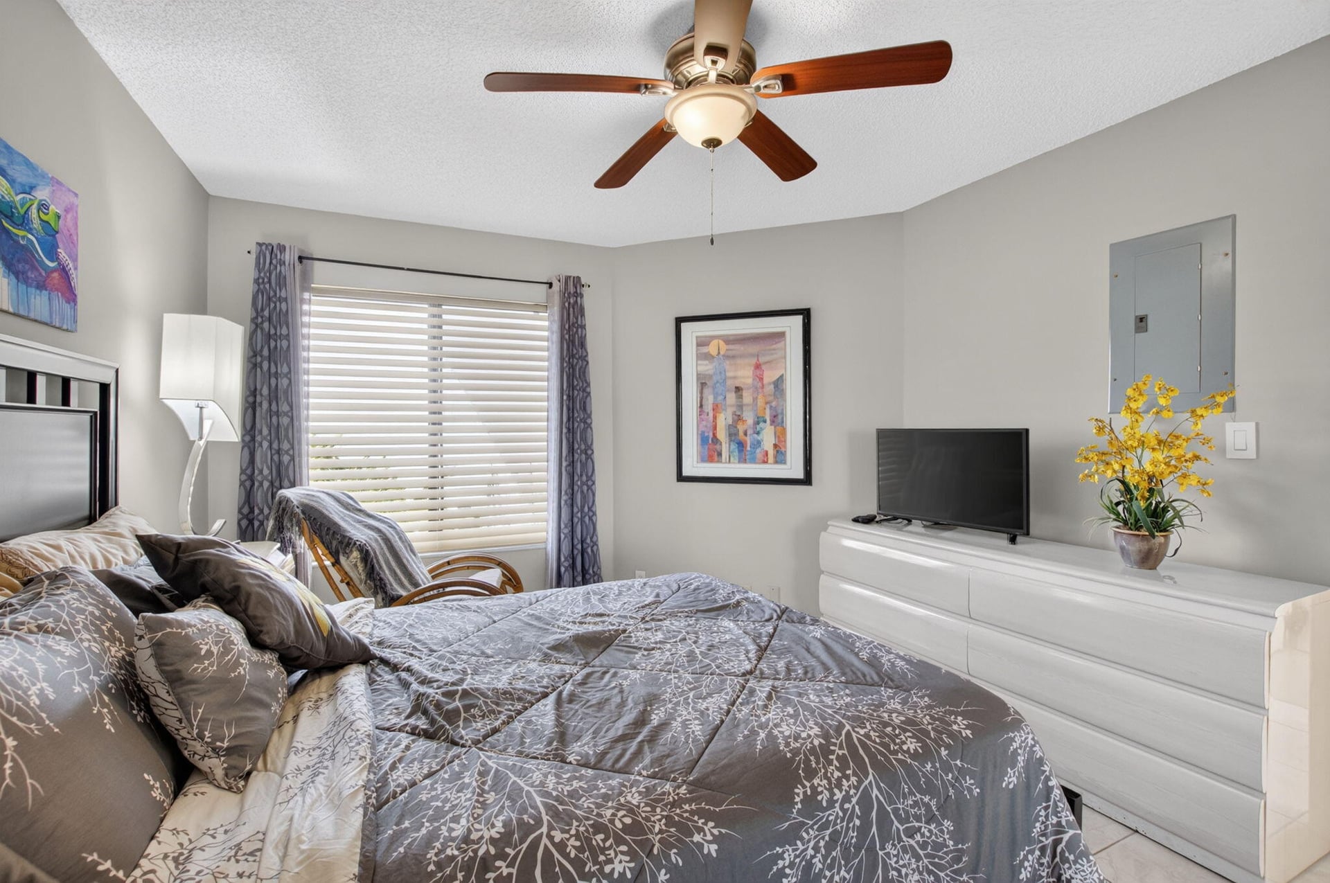 Unit 402 photo 29