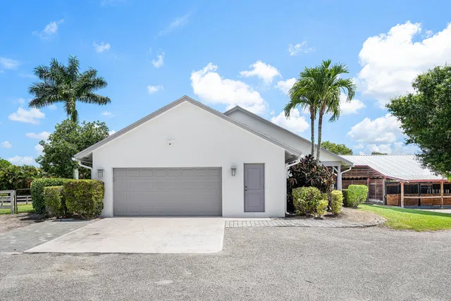 Residence photo 6