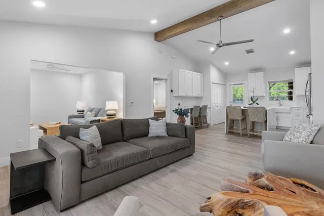 Residence photo 9