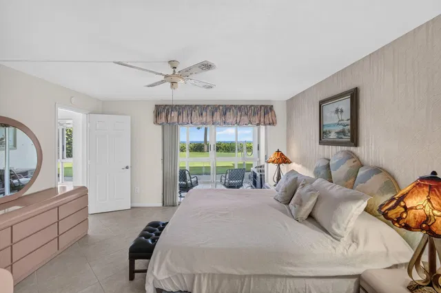 Unit 114 photo 15