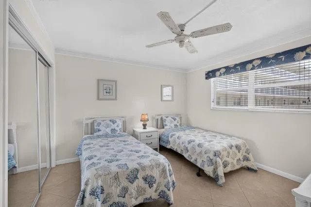 Unit 114 photo 18