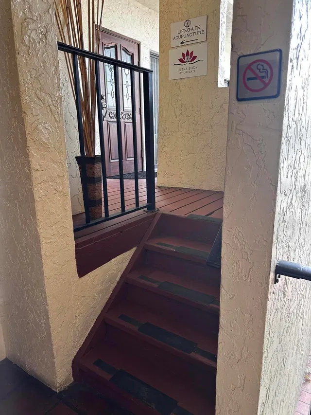  Unit 202 photo 6