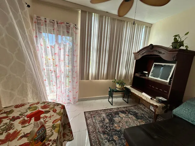 Unit 113 photo 12