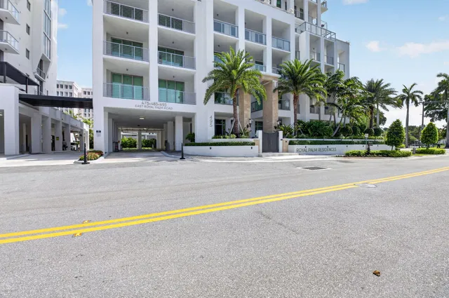 Royal Palm Residences Boca Raton Unit 601 photo 4