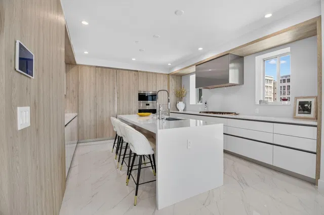 Royal Palm Residences Boca Raton Unit 601 photo 12