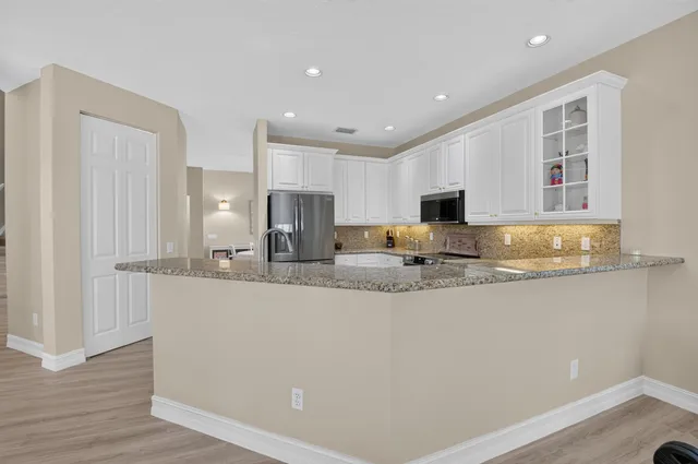  Residence photo 20