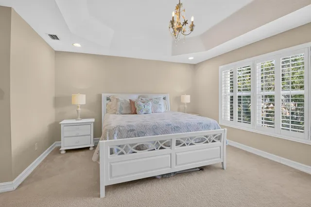  Residence photo 34