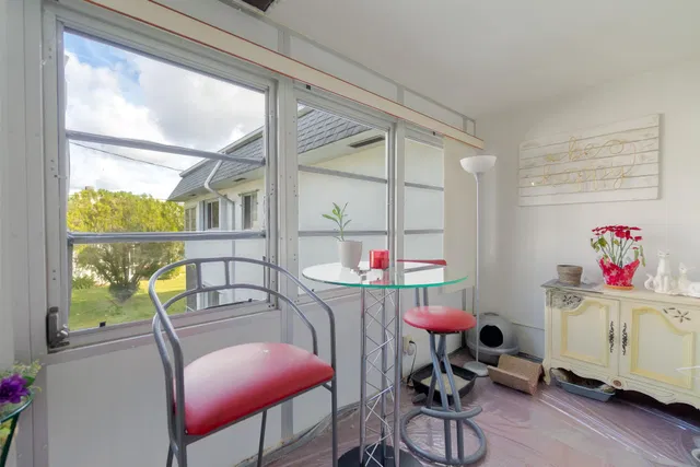 Unit 208 photo 13