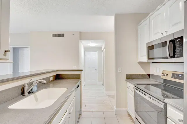 Courtyards in Cityplace Unit 203 photo 7